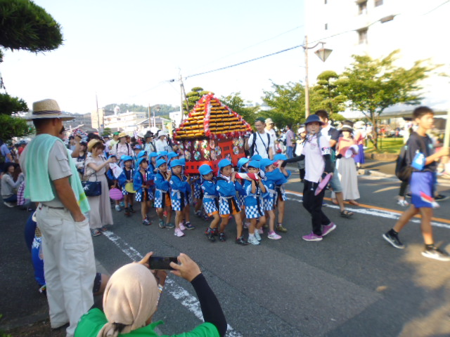 清武ふるさとまつりのおみこし 宮崎学園短期大学附属清武みどり幼稚園公式ウェブサイト宮崎学園短期大学附属清武みどり幼稚園公式ウェブサイト